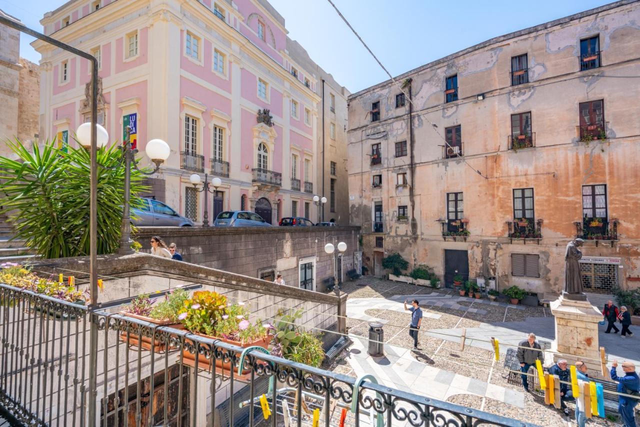 Una Splendida Vista Sulla Cattedrale - Wifi - Ac Cagliari Bagian luar foto